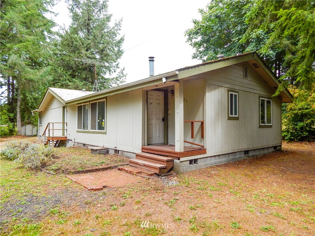 3704 Sapp Road Southwest Olympia, WA 98512 - Photo 2 of 25 Gallery Image 2