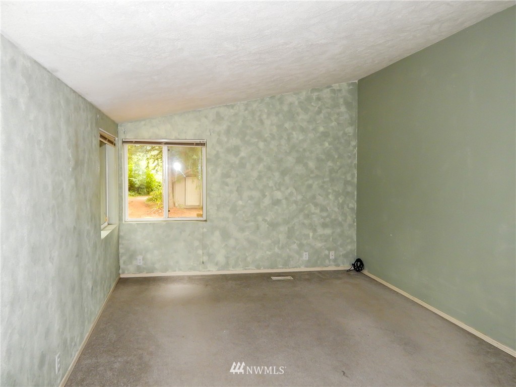3704 Sapp Road Southwest Olympia, WA 98512 - Photo 11 of 25 Gallery Image 11