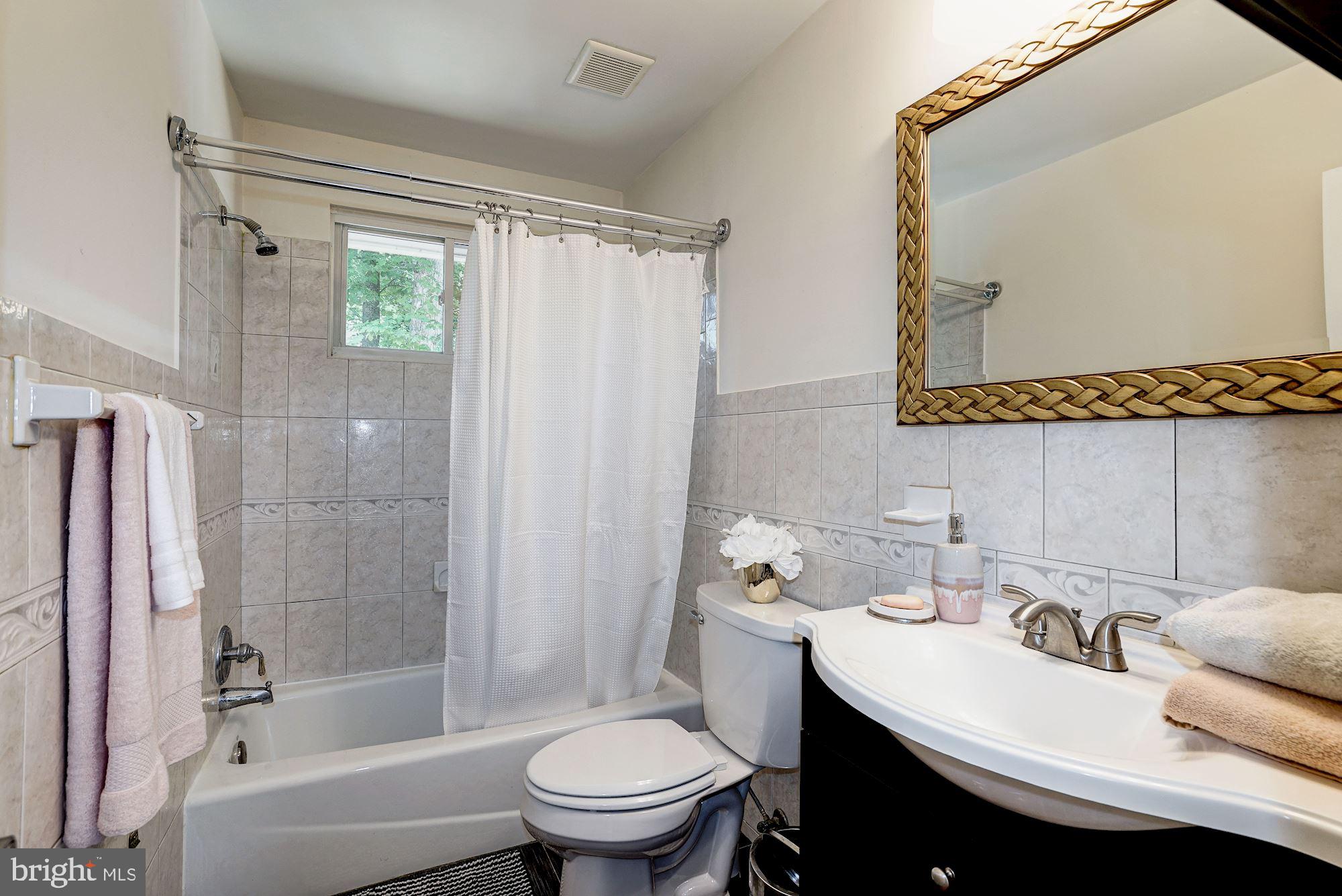 8924 Victoria Road Springfield, VA 22151 - Photo 36 of 62