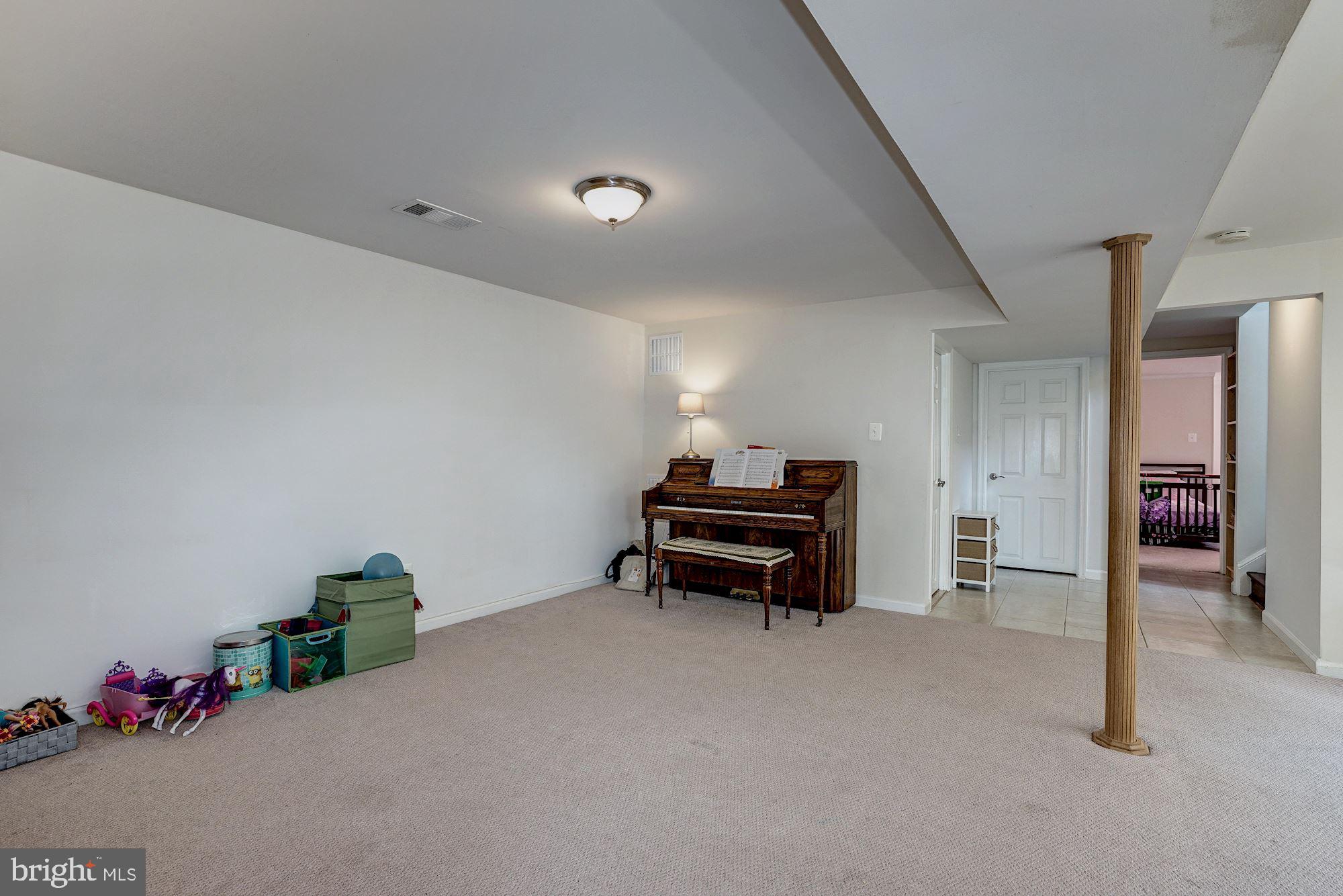 8924 Victoria Road Springfield, VA 22151 - Photo 50 of 62