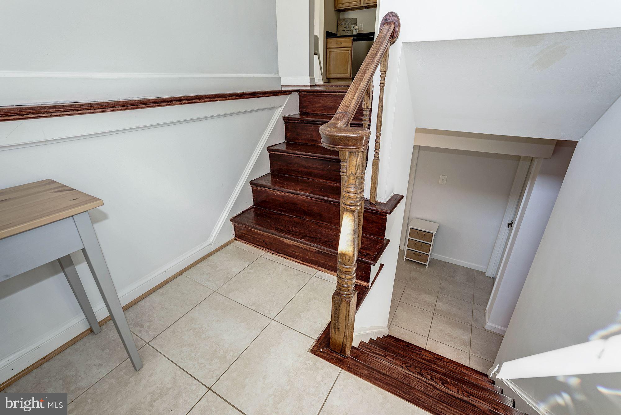 8924 Victoria Road Springfield, VA 22151 - Photo 8 of 62