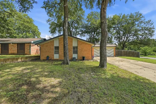 $239,000 | 143 North Imperial Drive, Denison, TX 75020