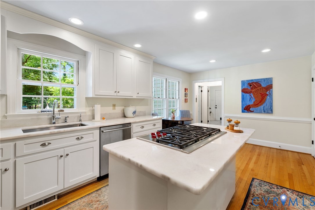 13522 Kingsmill Road Midlothian, VA 23113 - Photo 19 of 47