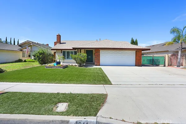 $949,888 | 1811 East Vermont Avenue, Anaheim, CA 92805