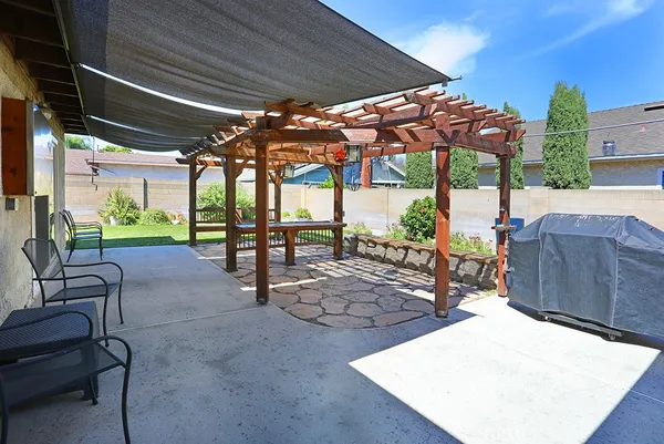 $949,888 | 1811 East Vermont Avenue, Anaheim, CA 92805