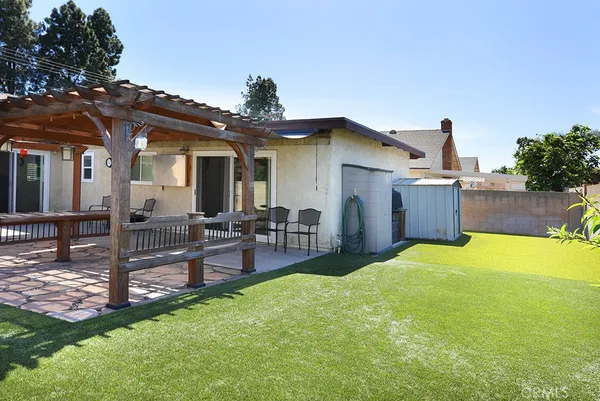 $949,888 | 1811 East Vermont Avenue, Anaheim, CA 92805