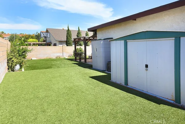 $949,888 | 1811 East Vermont Avenue, Anaheim, CA 92805