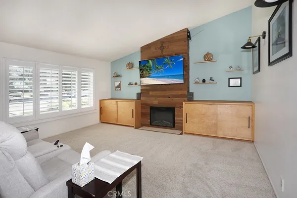 $949,888 | 1811 East Vermont Avenue, Anaheim, CA 92805