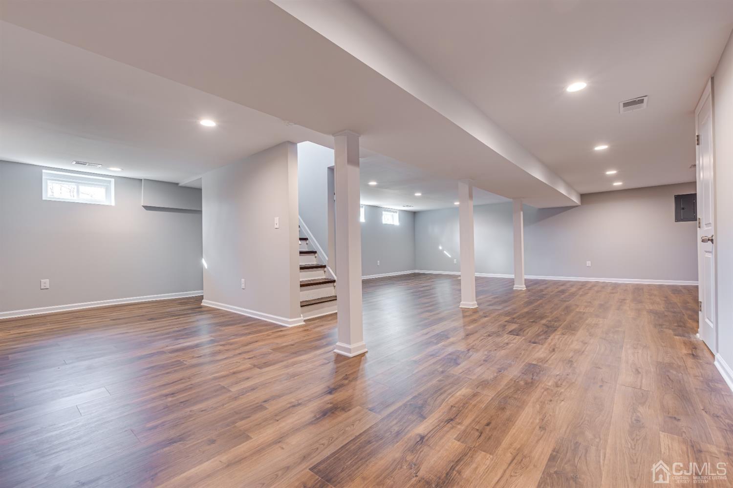 30 Kenlen Drive Edison, NJ 08817 - Photo 21 of 28 Gallery Image 21