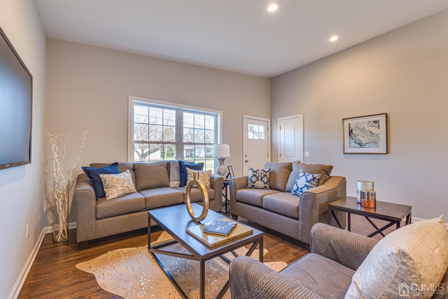 30 Kenlen Drive Edison, NJ 08817 - Photo 4 of 28 Gallery Image 4