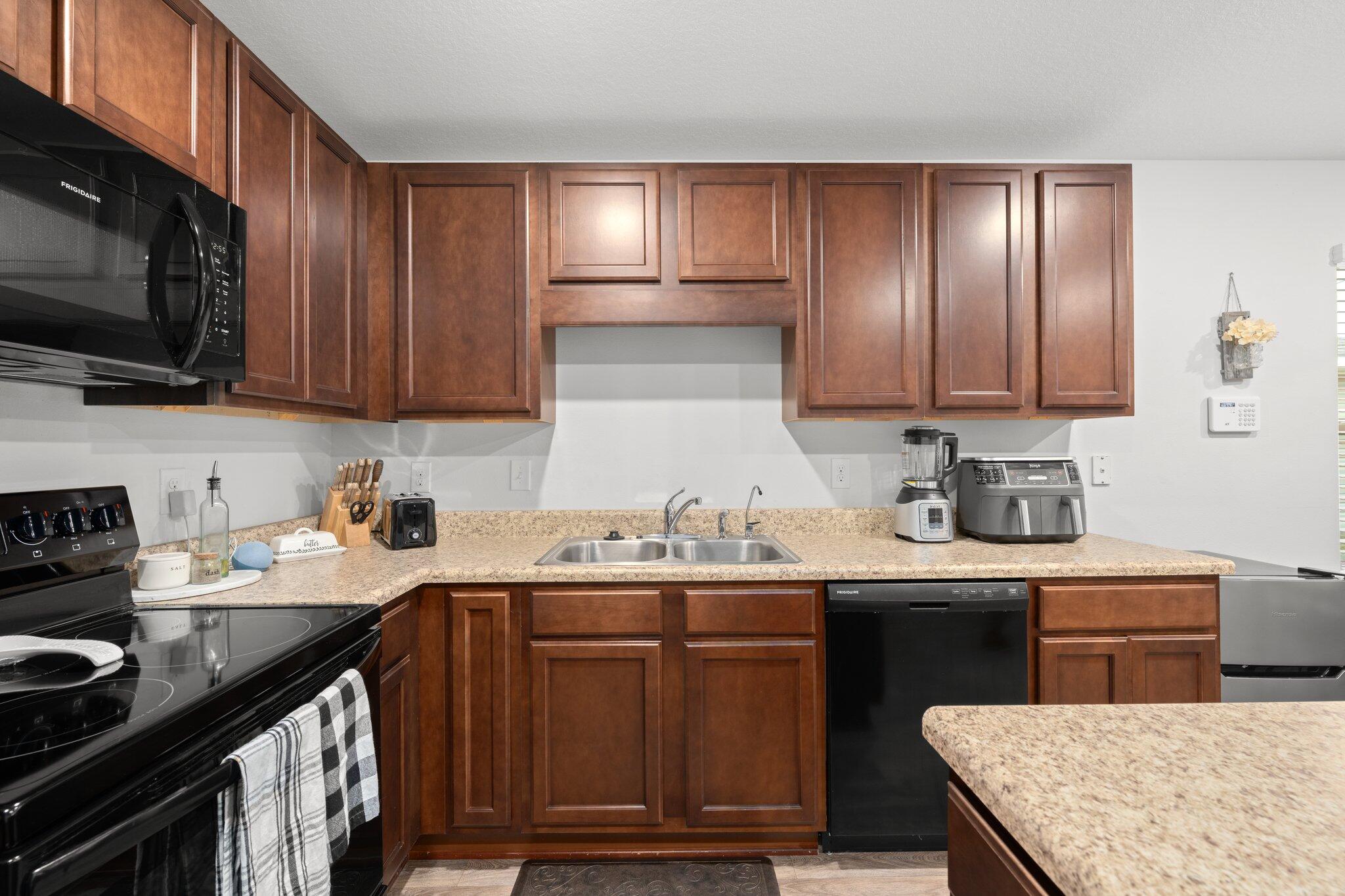 132 Merrion Road Southport, FL 32409 - Photo 16 of 34 11-web-or-mls-132-merrion-rd