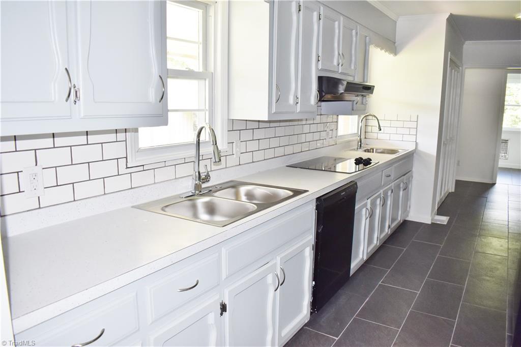 1464 Fancy Gap Road Mount Airy, NC 27030 - Photo 11 of 27 Beautiful Kitchen