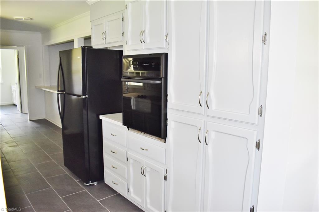 1464 Fancy Gap Road Mount Airy, NC 27030 - Photo 12 of 27 Kitchen, New appliances