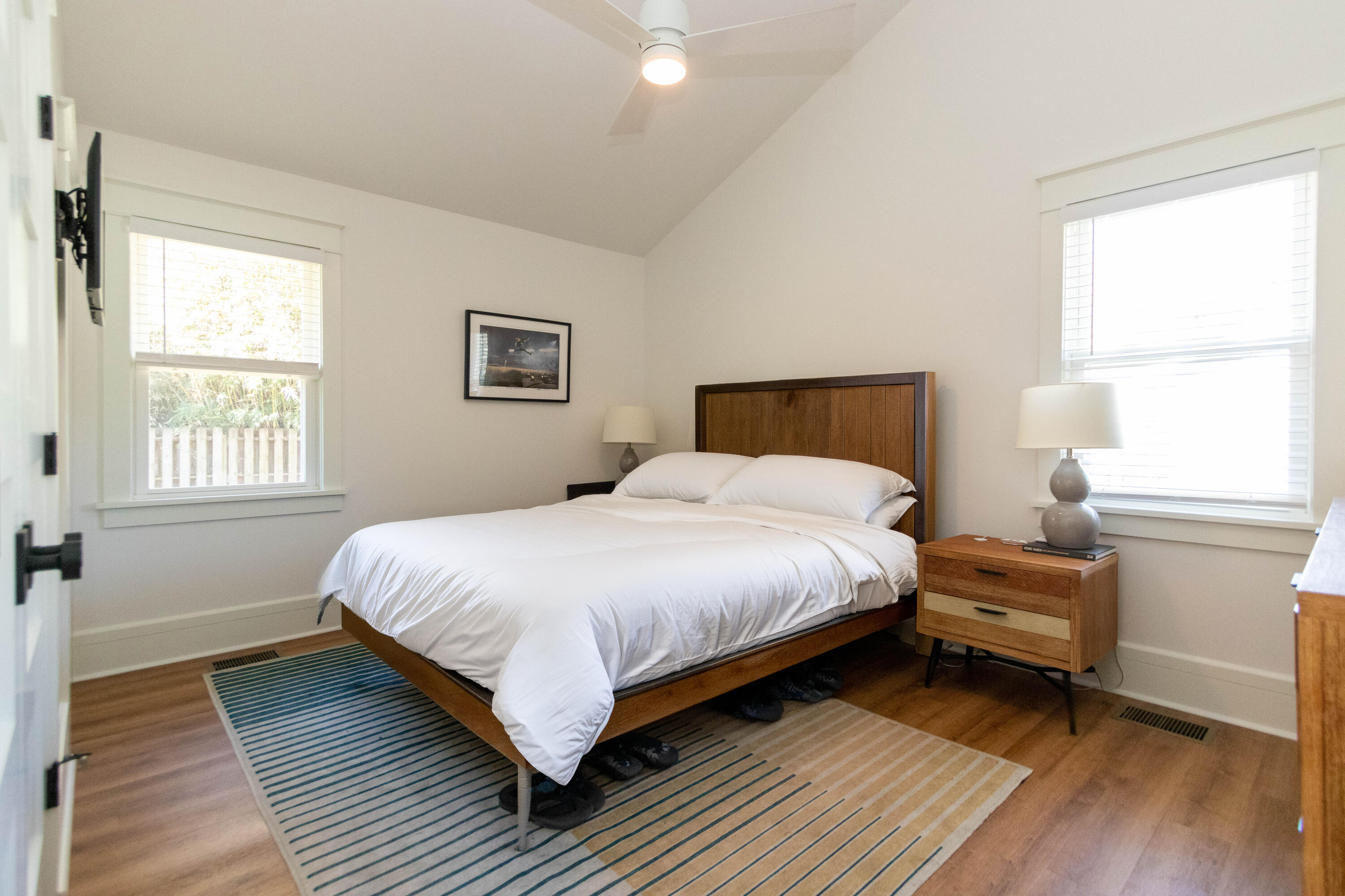 1313 Lonnie Circle Mount Pleasant, SC 29464 - Photo 27 of 39 white bedding copy