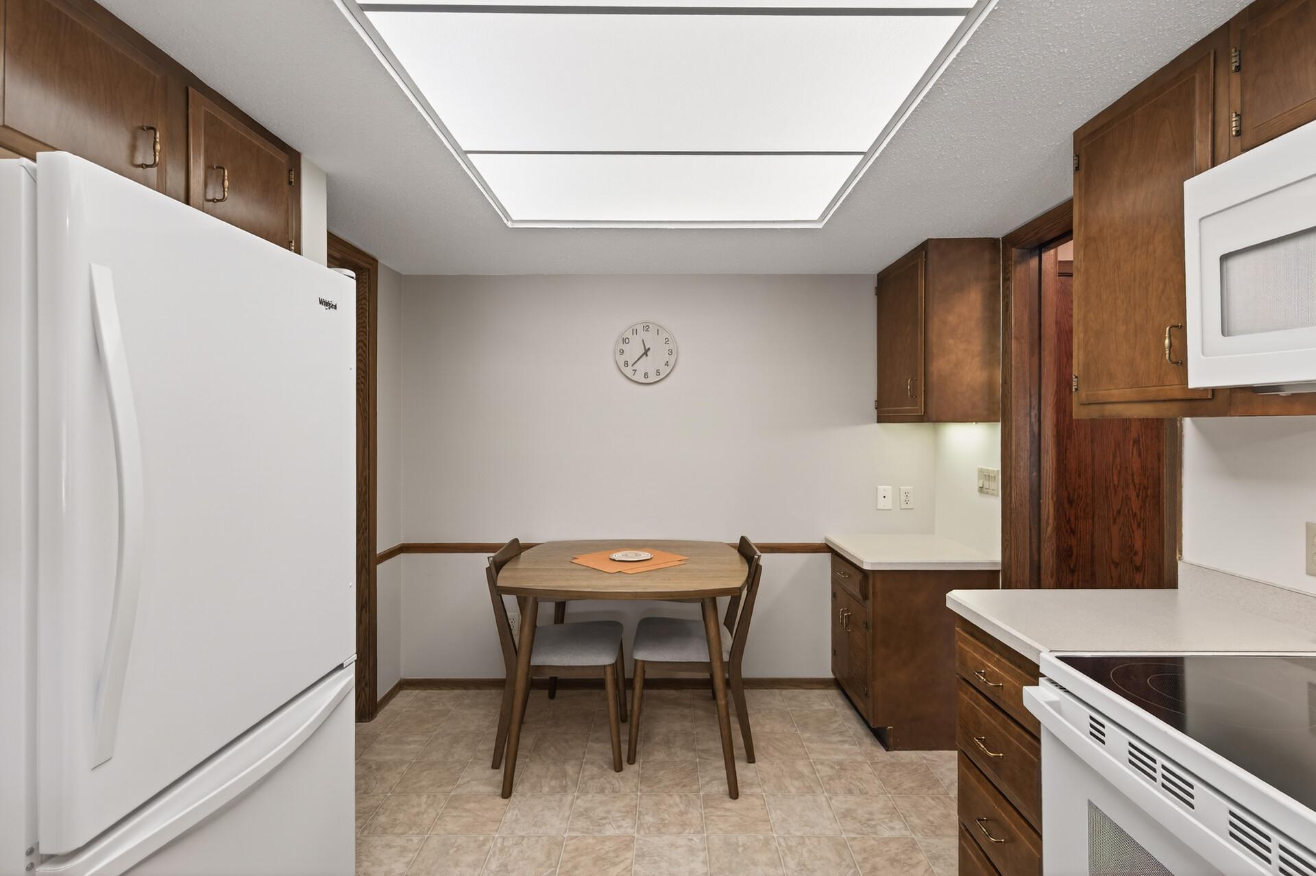 9500 Collegeview Road, Unit 112 Bloomington, MN 55437 - Photo 12 of 27