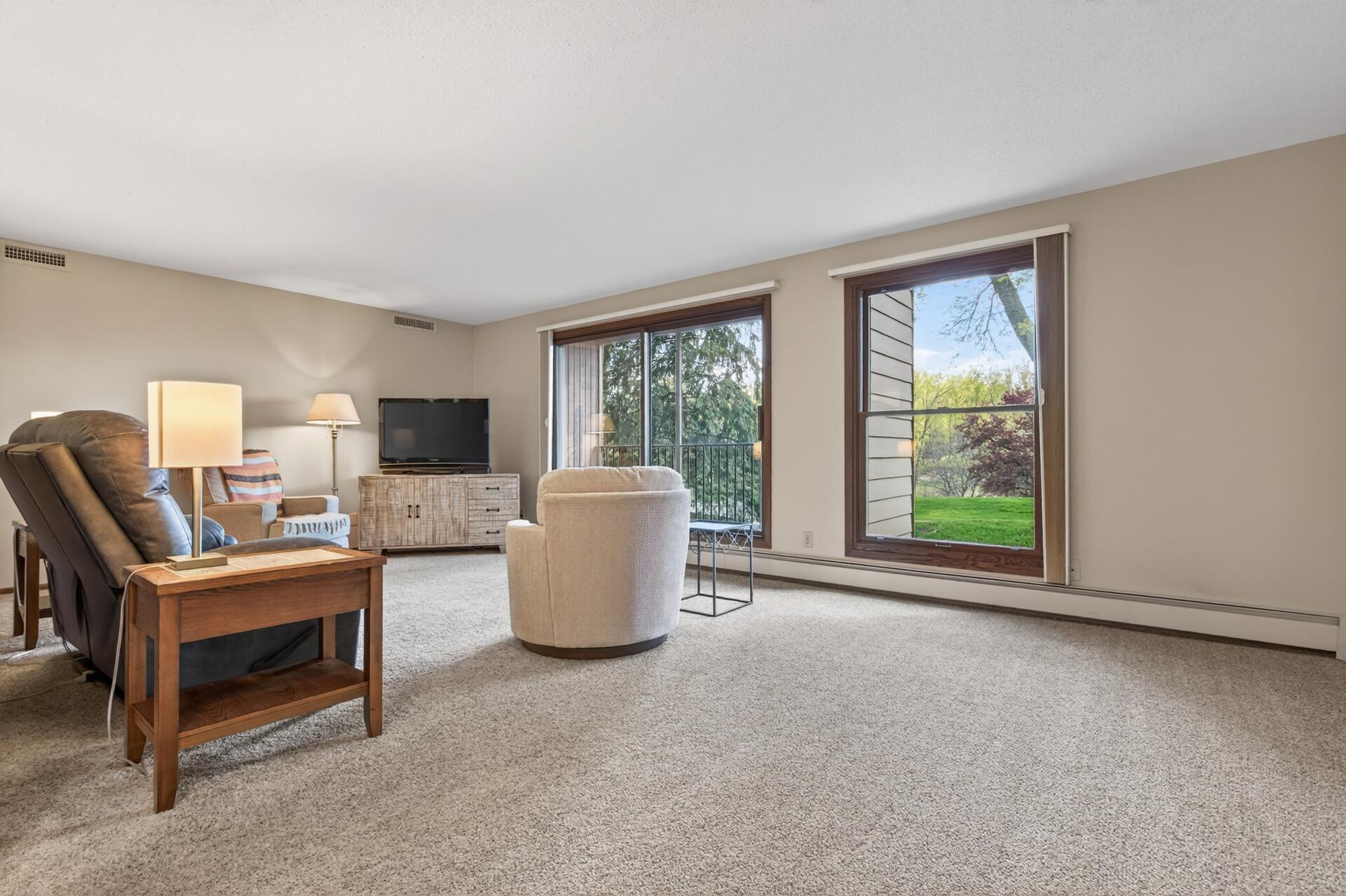 9500 Collegeview Road, Unit 112 Bloomington, MN 55437 - Photo 4 of 33