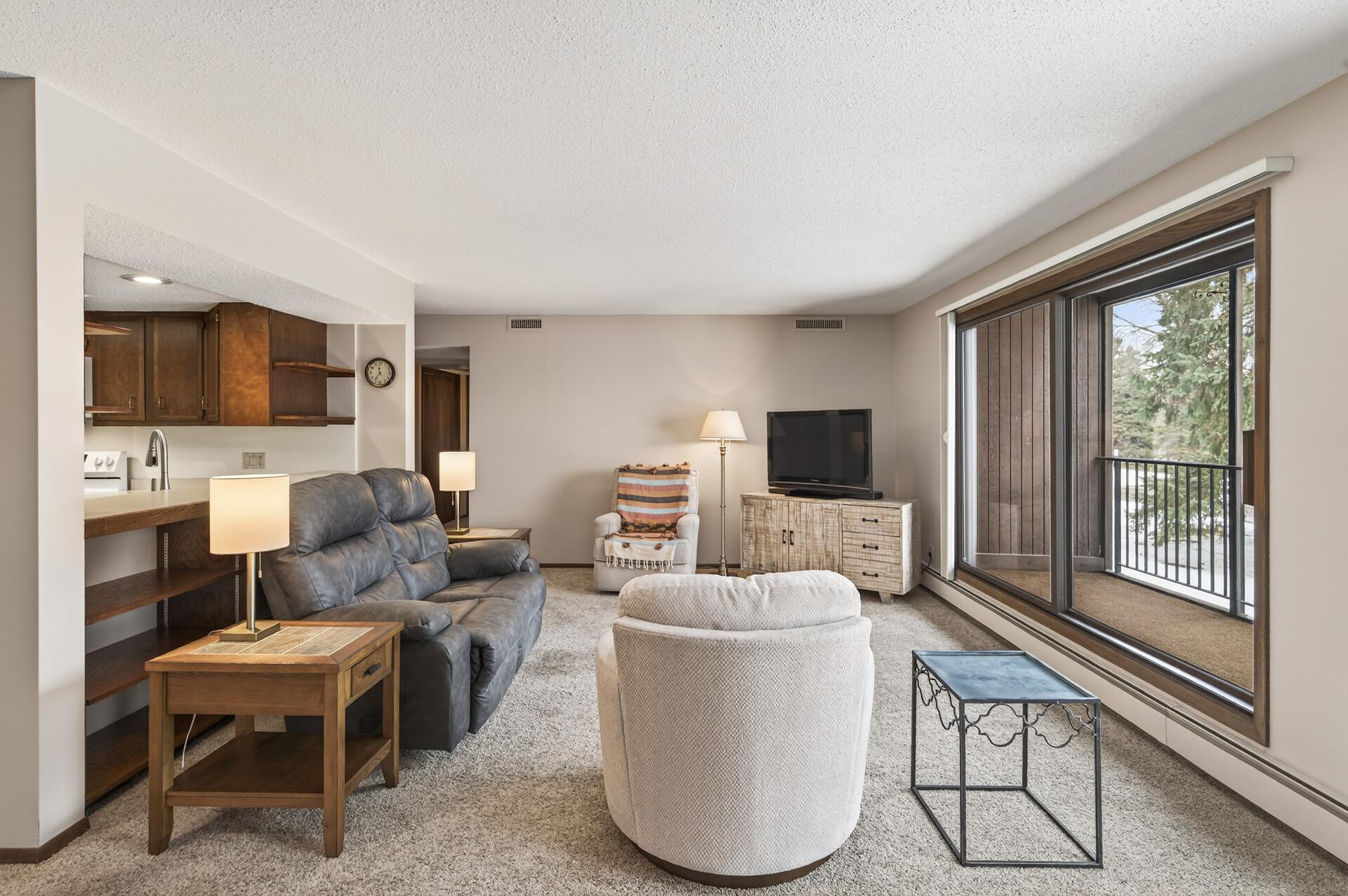 9500 Collegeview Road, Unit 112 Bloomington, MN 55437 - Photo 7 of 27