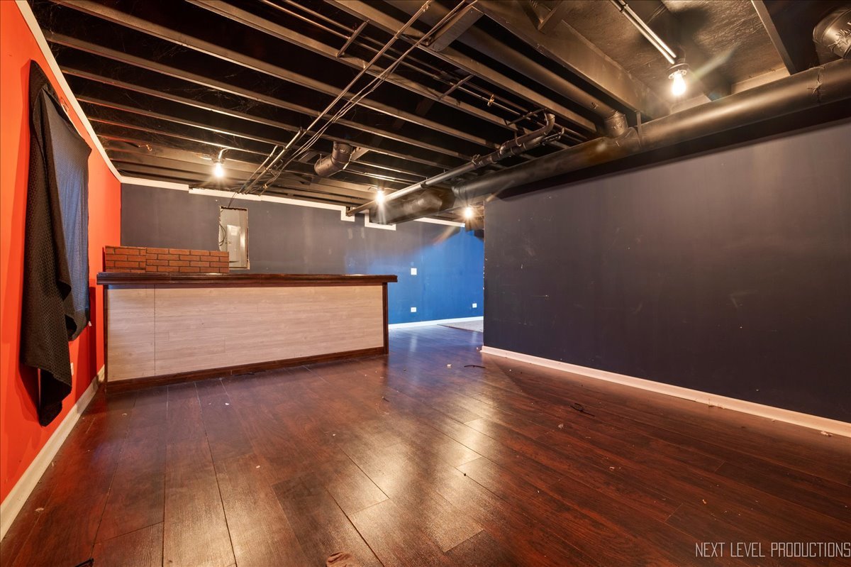 442 Windett Ridge Road Yorkville, IL 60560 - Photo 33 of 43 a view of an empty room