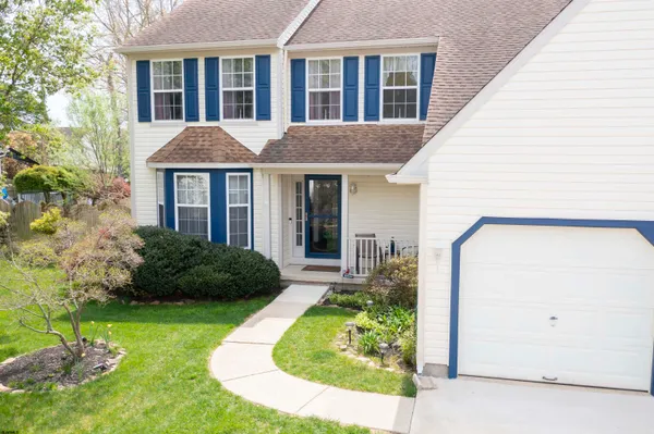 $490,000 | 113 Treetop Lane, Egg Harbor Township, NJ 08234