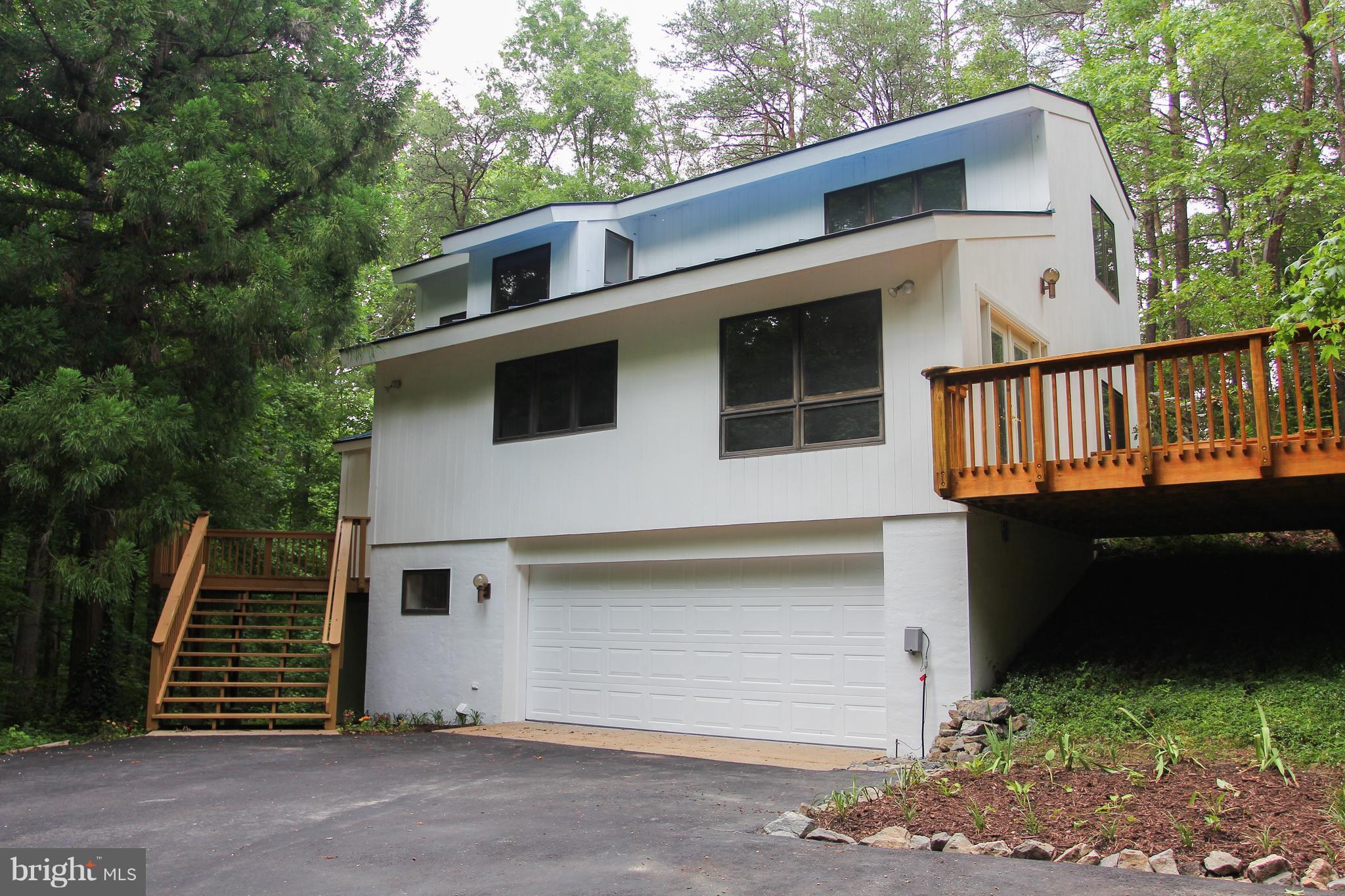 141 Sandy Ridge Road Fredericksburg, VA 22405 - Photo 1 of 26 Exterior (Front)