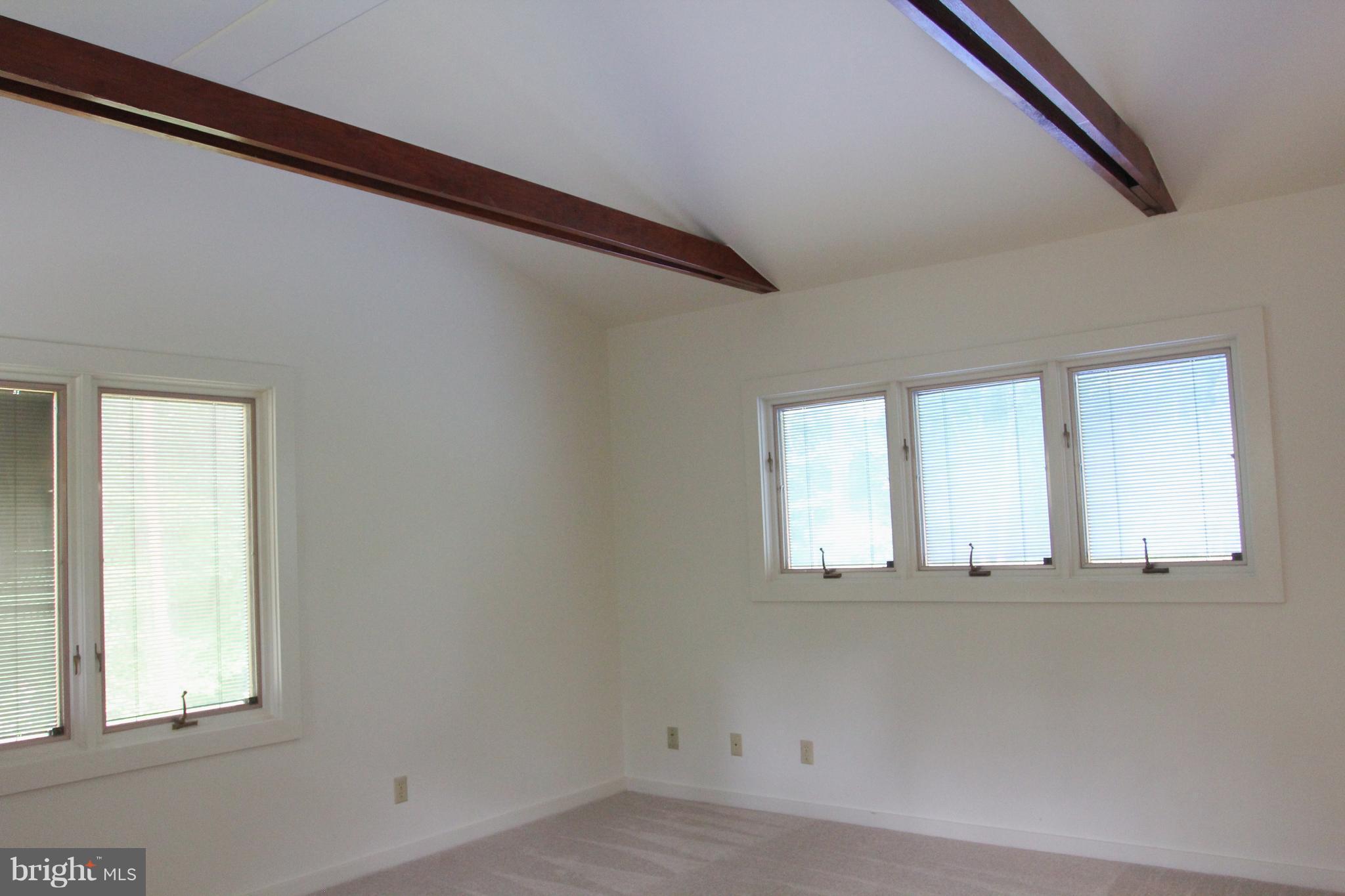 141 Sandy Ridge Road Fredericksburg, VA 22405 - Photo 18 of 26 Family Room