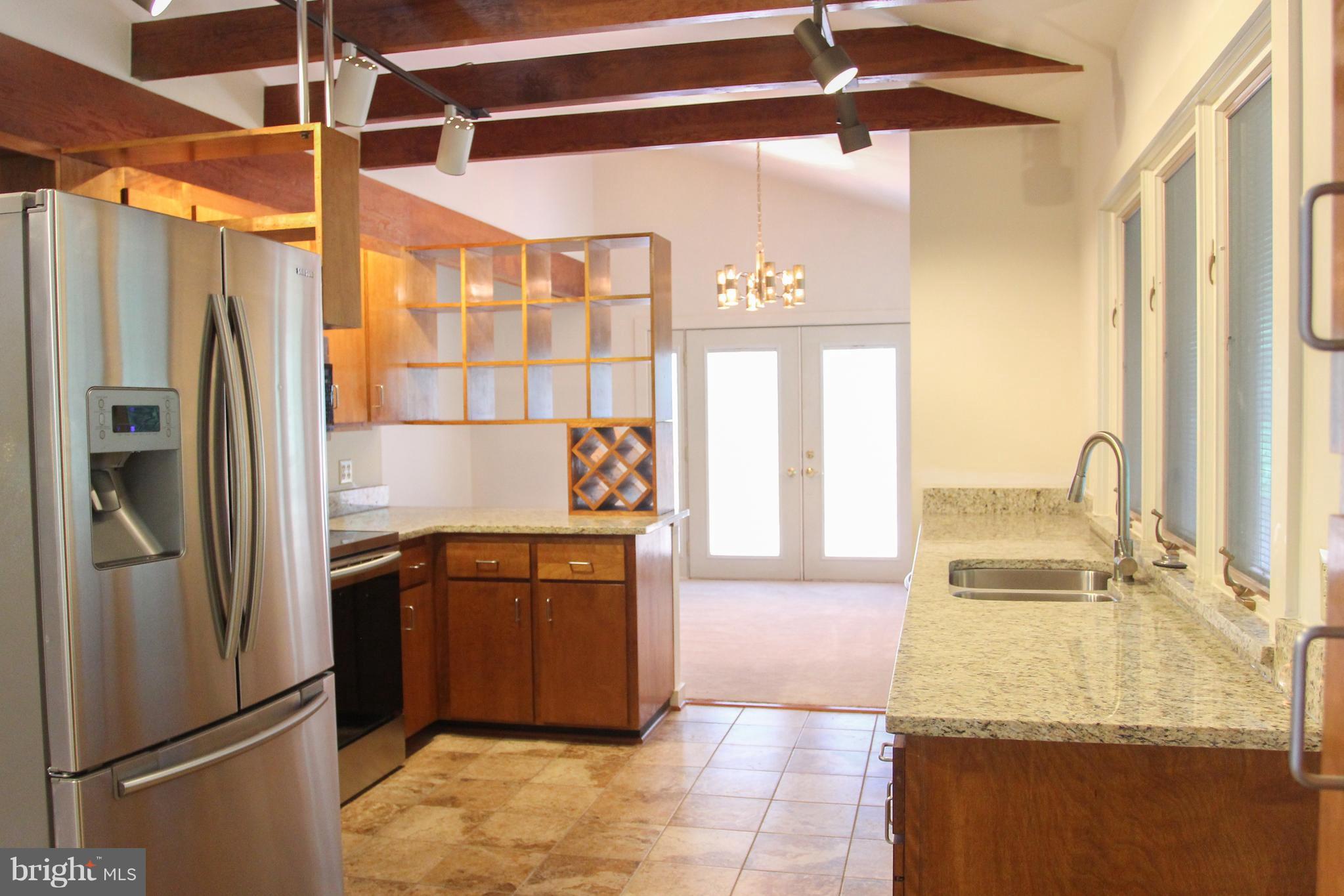 141 Sandy Ridge Road Fredericksburg, VA 22405 - Photo 9 of 26 Kitchen