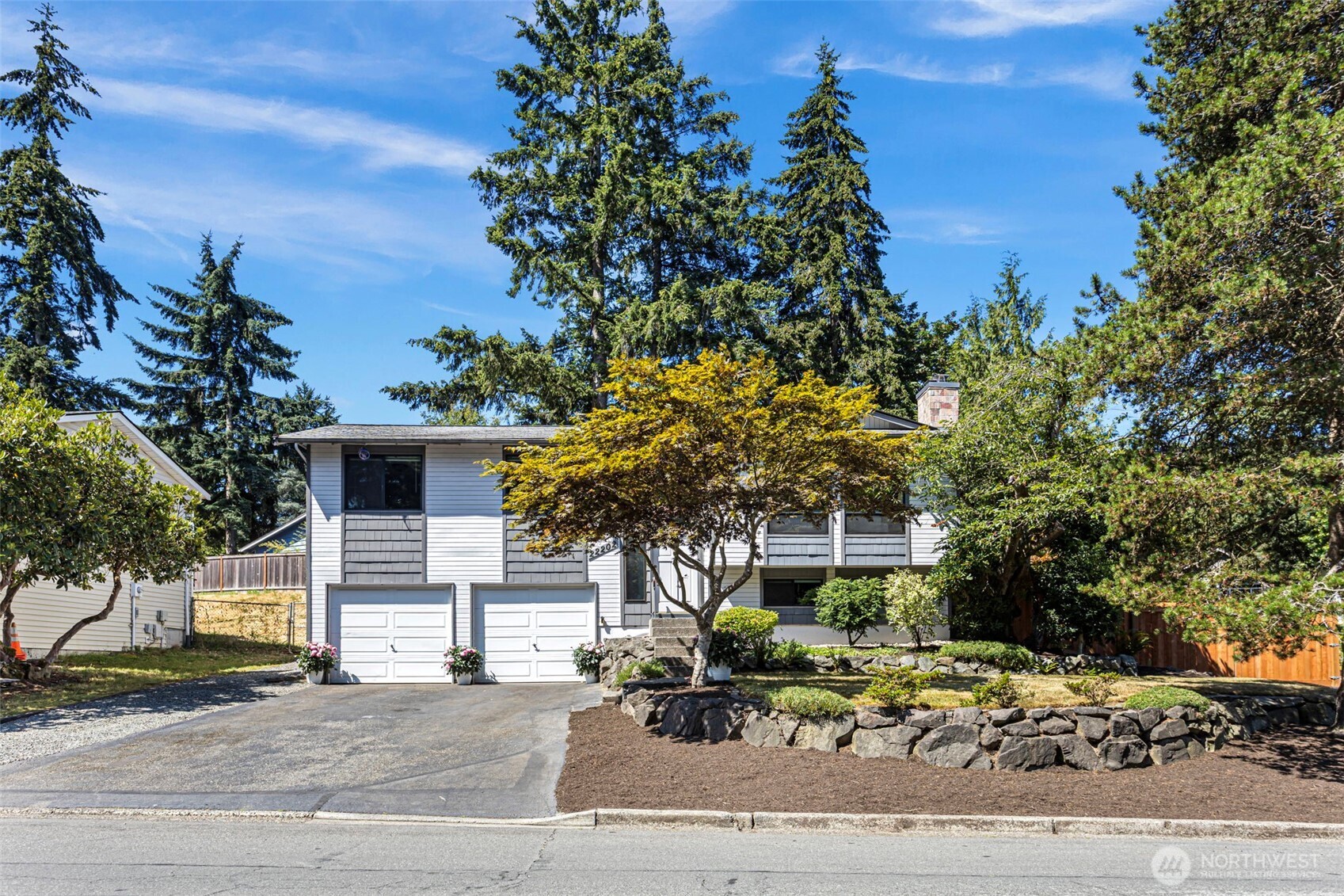 22202 Meridian Avenue South Bothell, WA 98021 - Photo 2 of 25