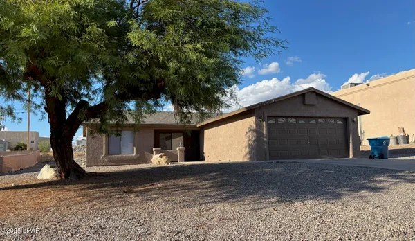 $1,800 | 3633 Desert Garden Drive, Lake Havasu City, AZ 86404