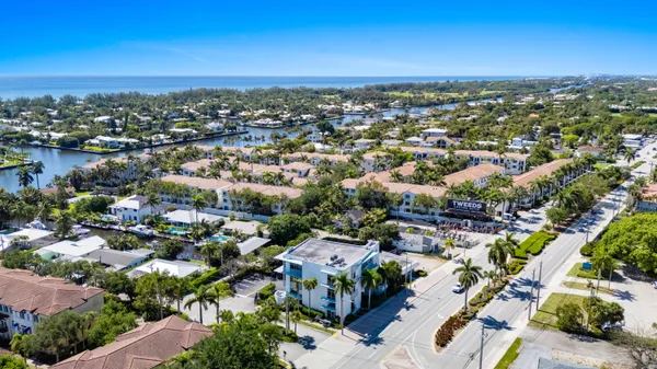 $26,000 | 3330 North Federal Highway, Boynton Beach, FL 33435