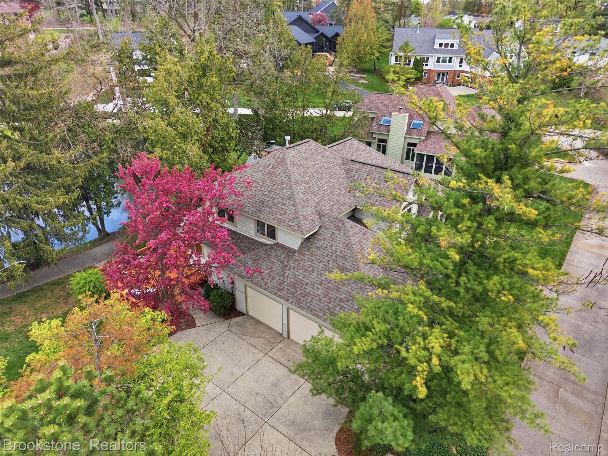 6512 White Lake Road Clarkston, MI 48346 - Photo 62 of 69 Aerial View of Home