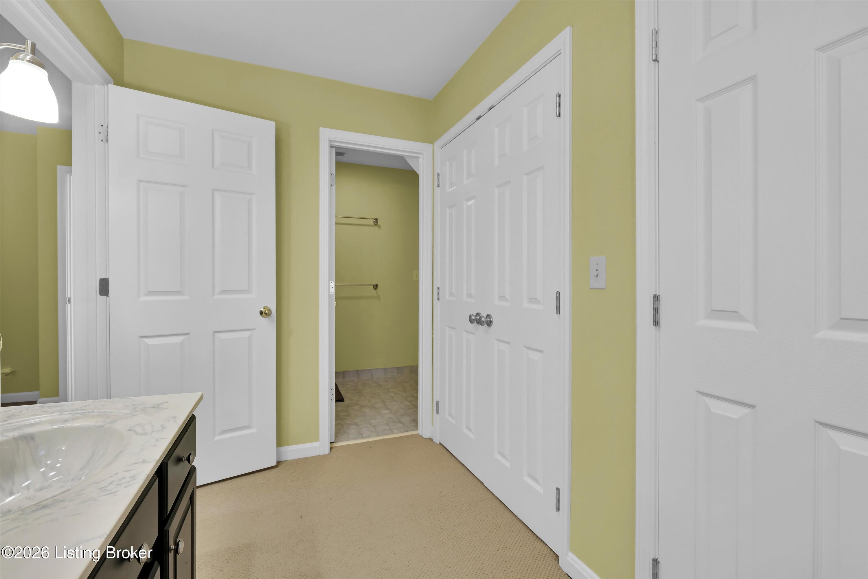 802 Foxgate Road Louisville, KY 40223 - Photo 37 of 71 41-802 Foxgate Rd