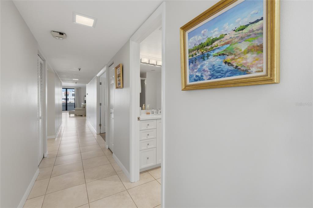 1425 Gulf Of Mexico Drive, Unit 408 Longboat Key, FL 34228 - Photo 12 of 45