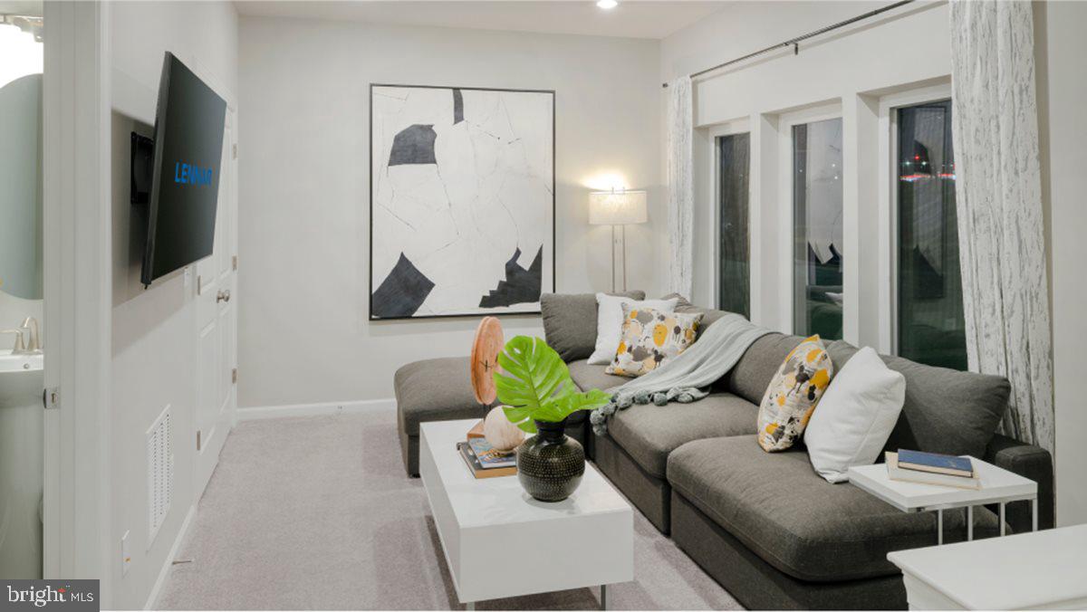 8237 Front Loop Gaithersburg, MD 20898 - Photo 13 of 23