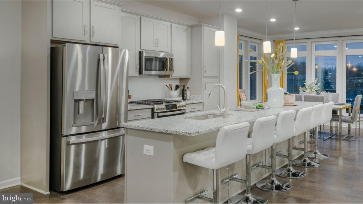 8237 Front Loop Gaithersburg, MD 20898 - Photo 2 of 23