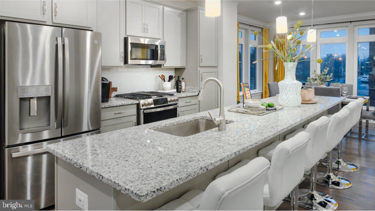 8237 Front Loop Gaithersburg, MD 20898 - Photo 3 of 23