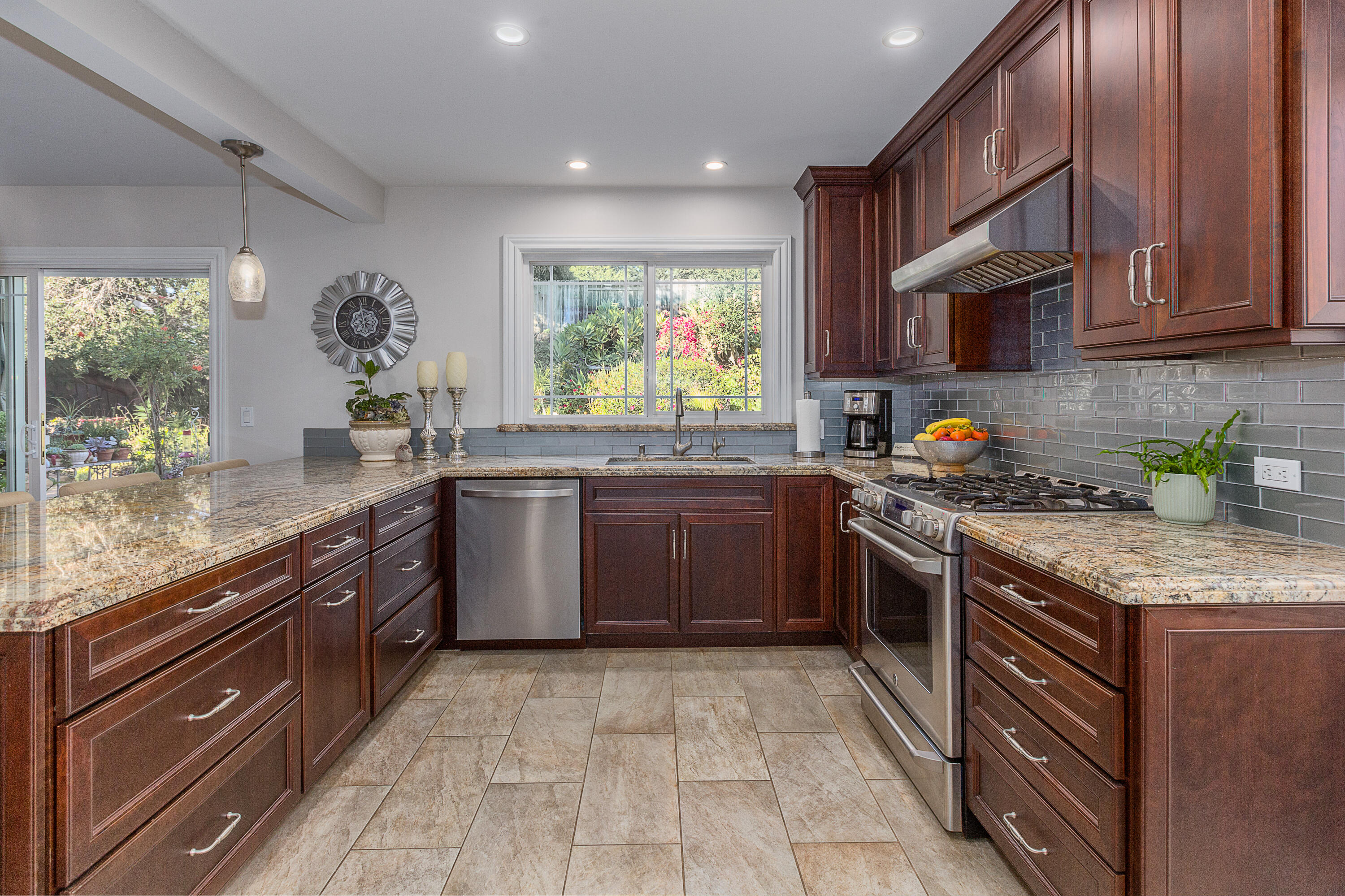 Gorgeous Remodeled Kitchen