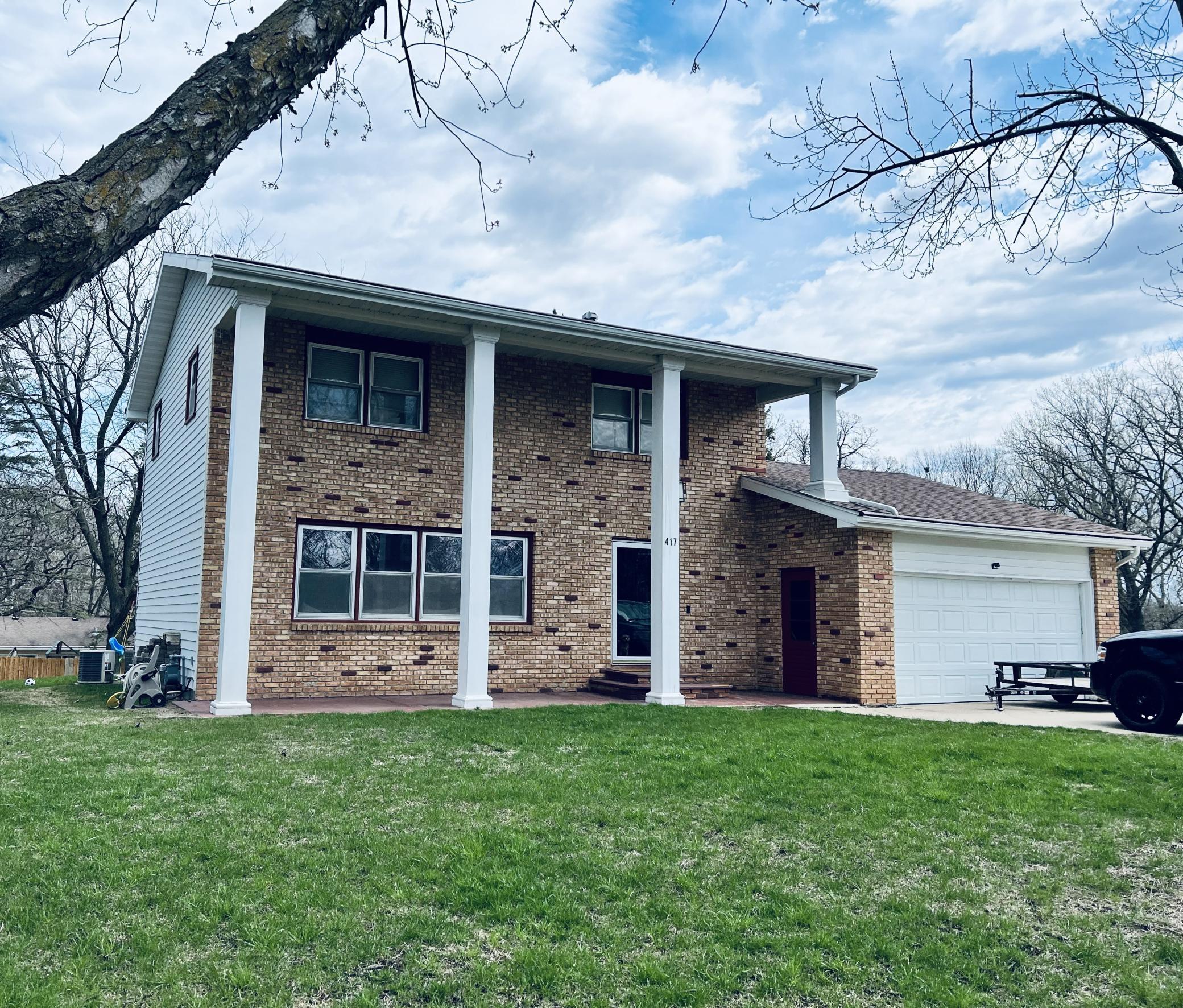 417 Meredith Road Albert Lea, MN 56007 - Photo 1 of 33