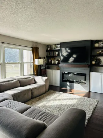 $349,900 | 417 Meredith Road, Albert Lea, MN 56007