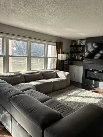 $349,900 | 417 Meredith Road, Albert Lea, MN 56007