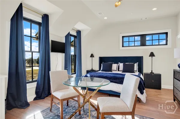 $2,050 | 408 Geo Meyer Avenue, Unit CARRIAGE HOUSE, Savannah, GA 31401