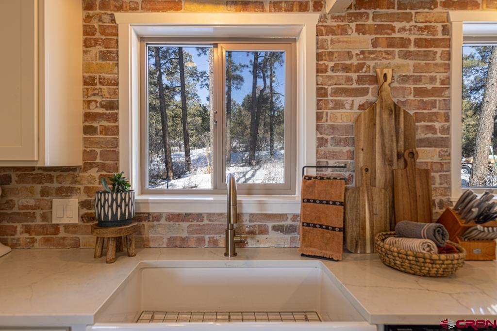 150 Mountain Top Road Durango, CO 81303 - Photo 3 of 31 a view of front door with couch