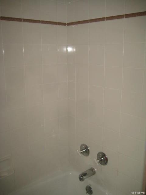 268 Moran Road Grosse Pointe, MI 48236 - Photo 35 of 47 048.JPG