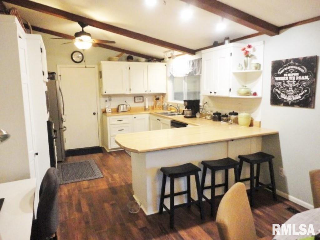 3763 Delay Road Pawnee, IL 62558 - Photo 8 of 41