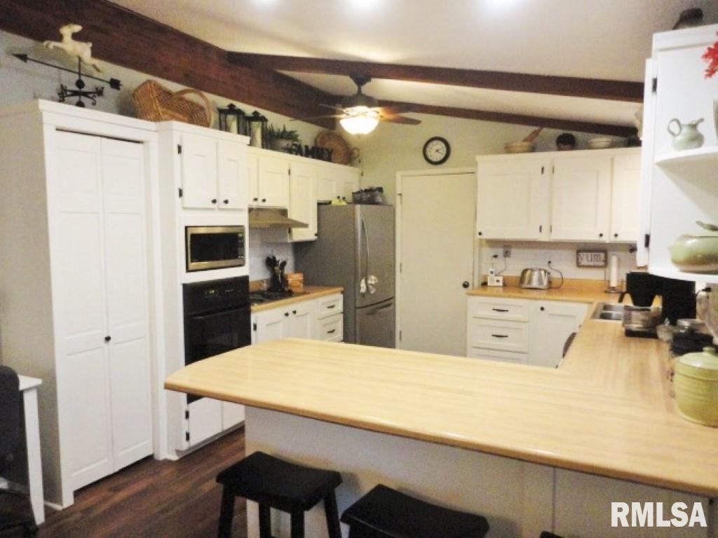 3763 Delay Road Pawnee, IL 62558 - Photo 9 of 41