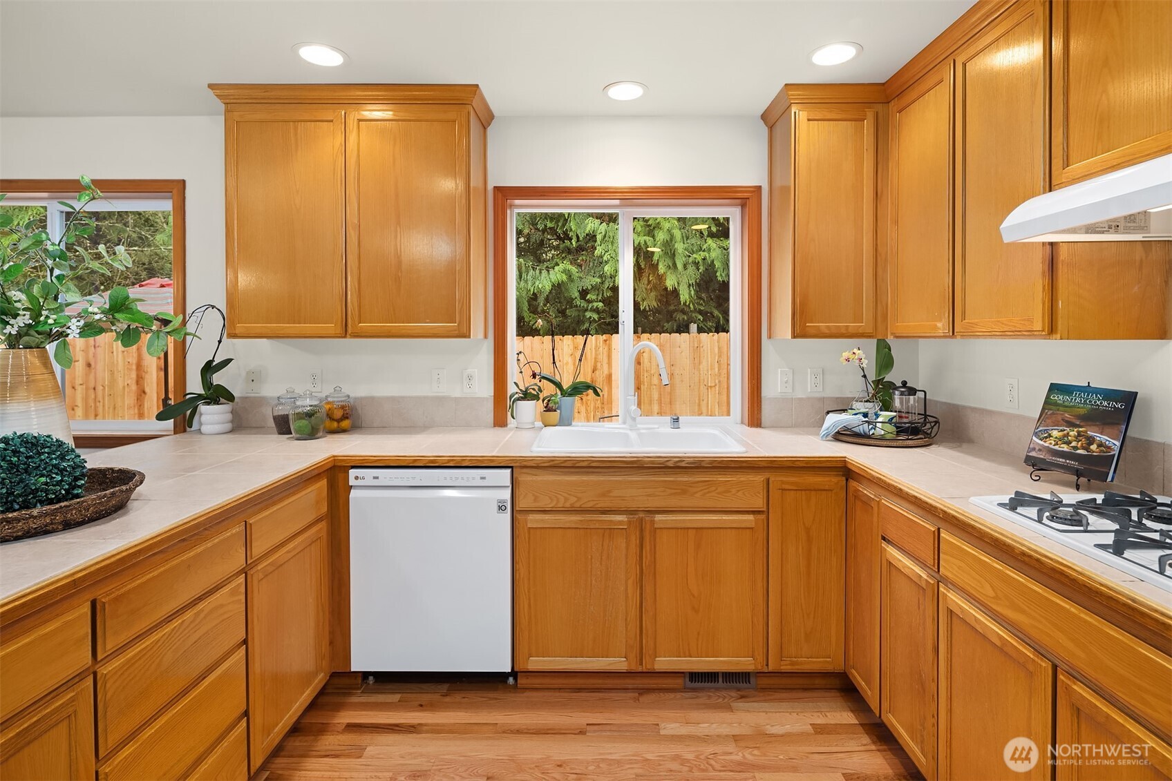 1102 185th Street Southeast Bothell, WA 98012 - Photo 13 of 38