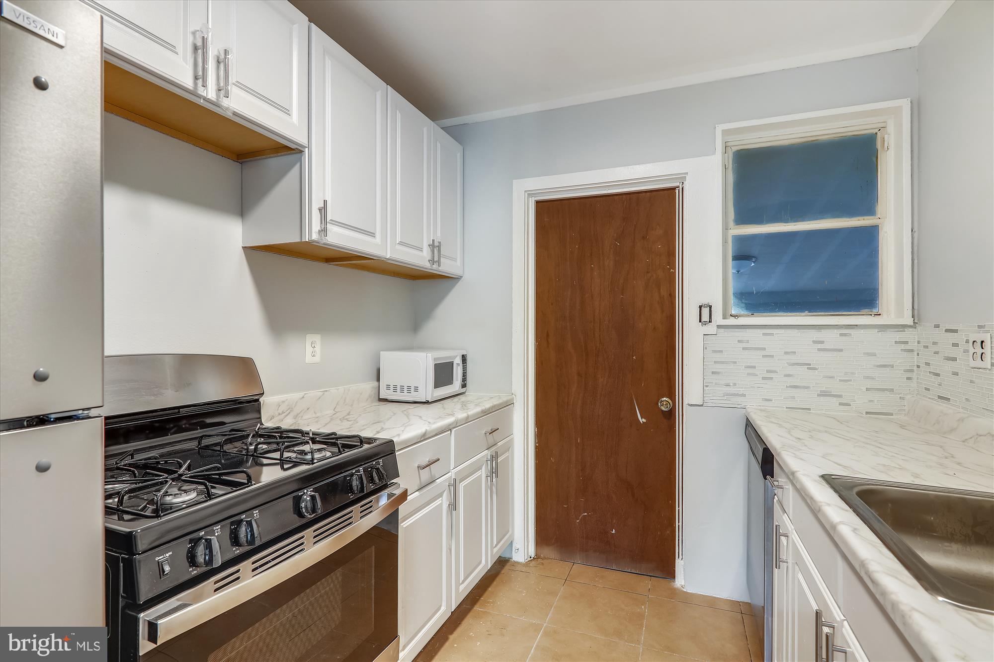 7758 Normandy Road Hyattsville, MD 20785 - Photo 12 of 35