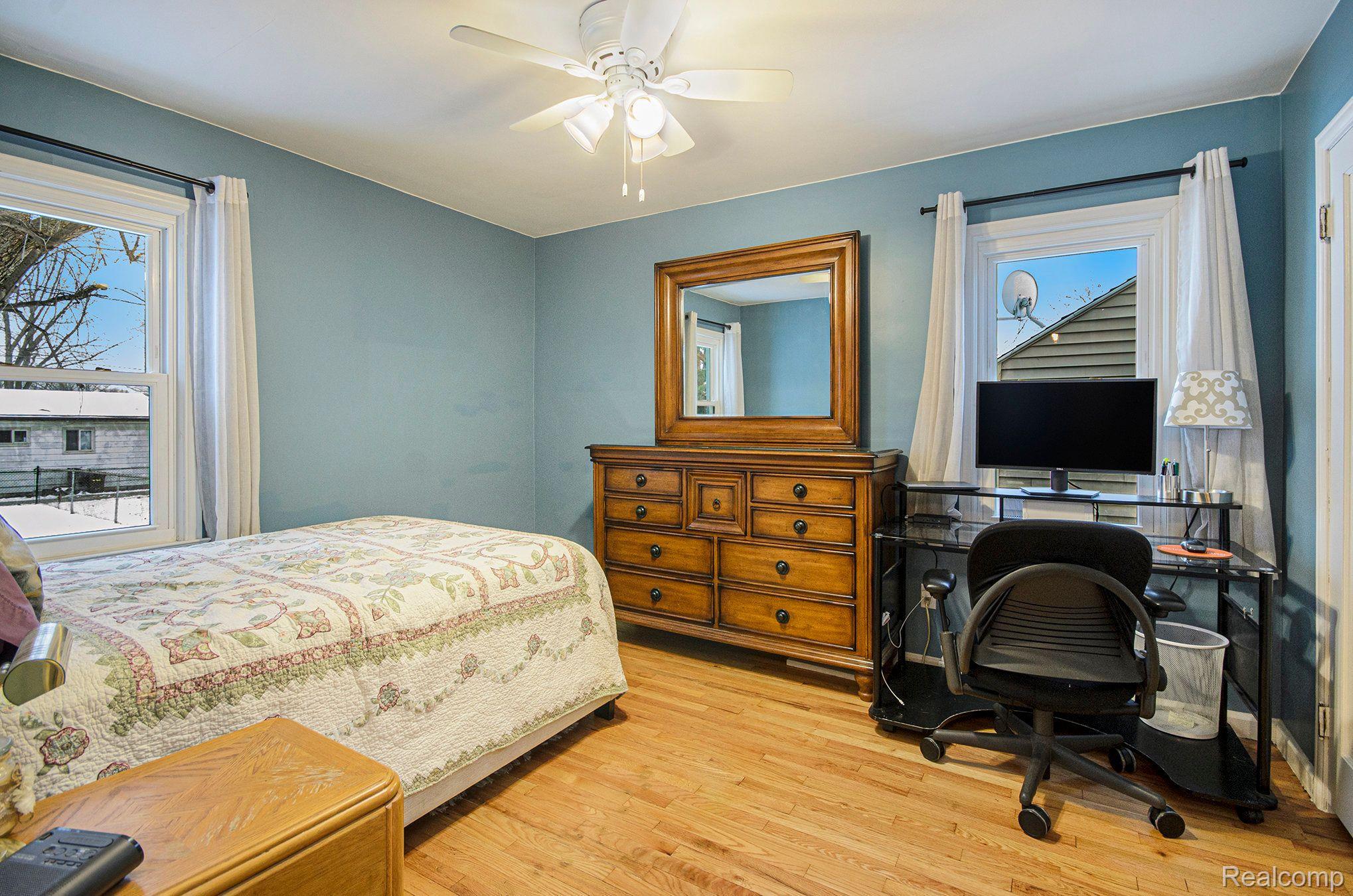 18760 Martin Road Roseville, MI 48066 - Photo 12 of 22 Gallery Image 12