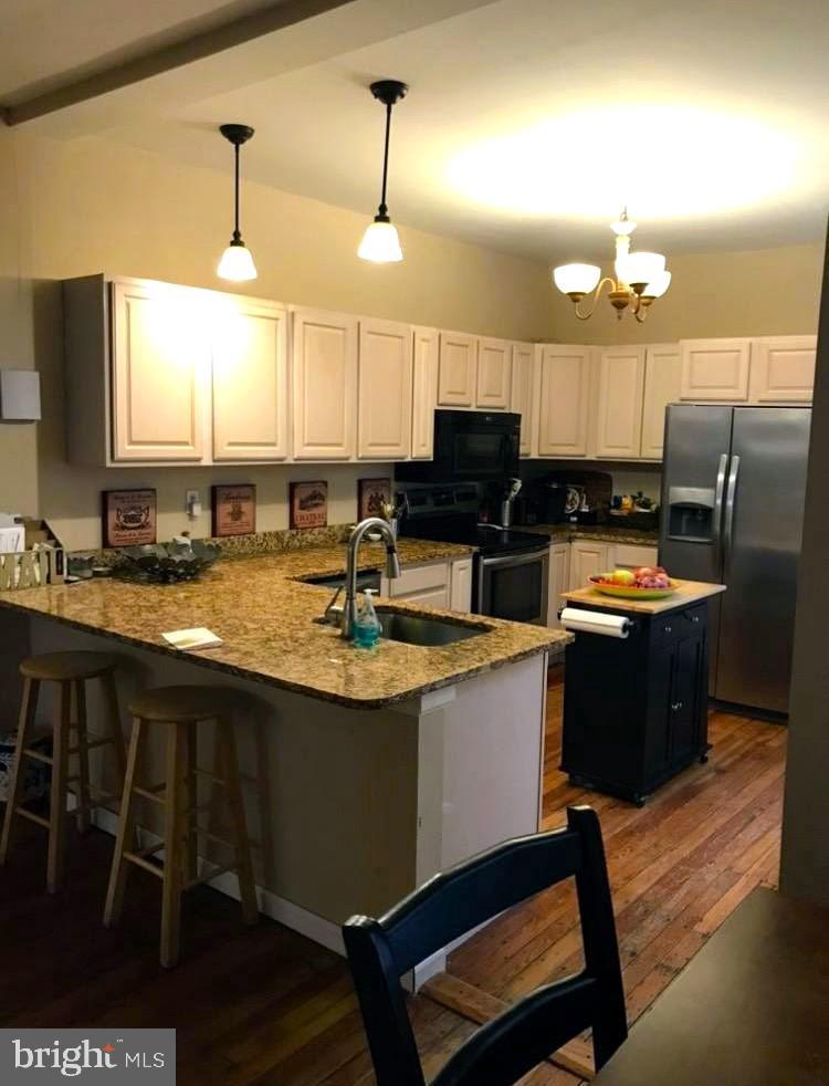 5534 Ridge Avenue Philadelphia, PA 19128 - Photo 9 of 25 Updated kitchen