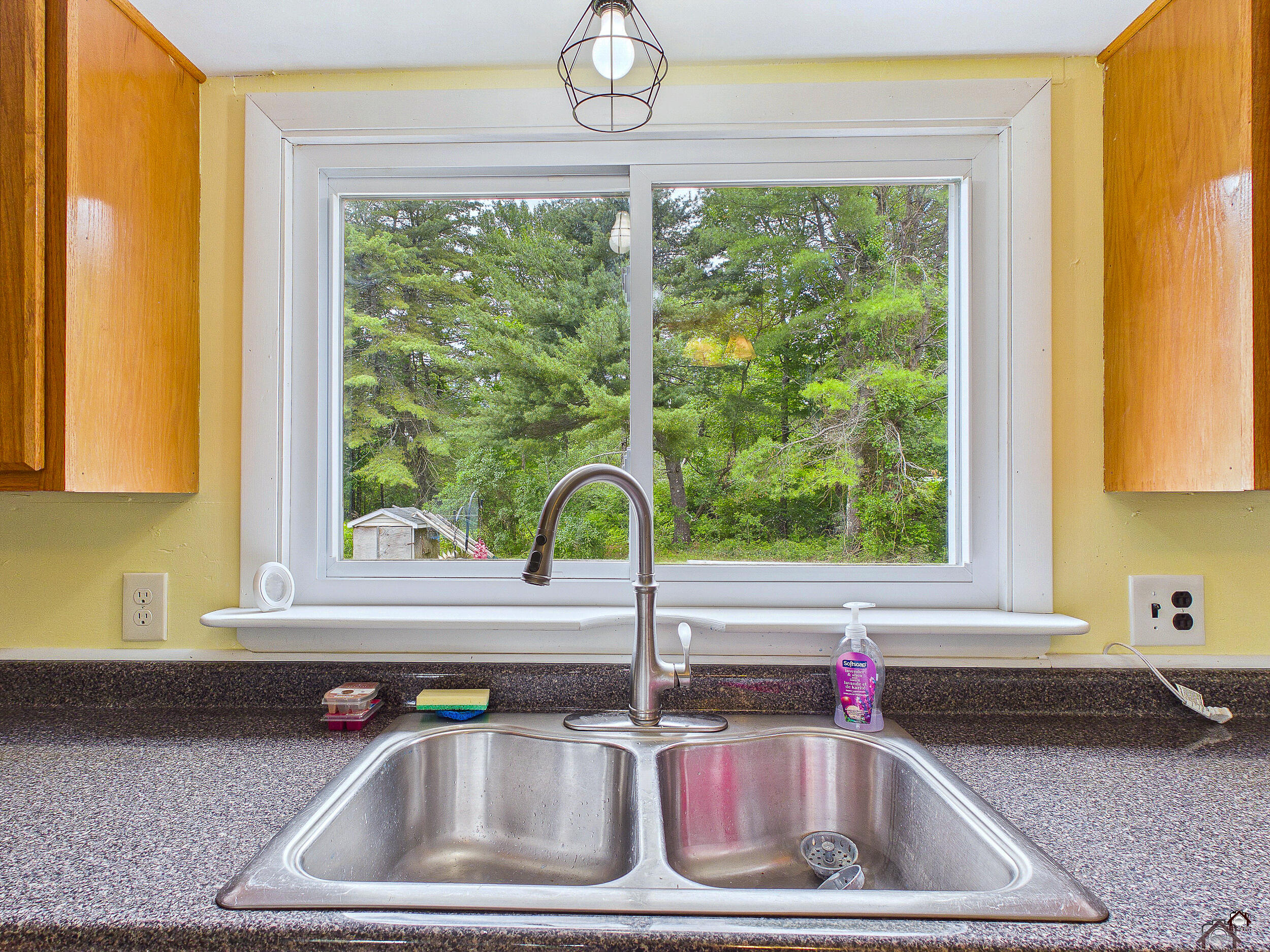 207 Pleasant Street Mechanic Falls, ME 04256 - Photo 13 of 36 160-LP-113