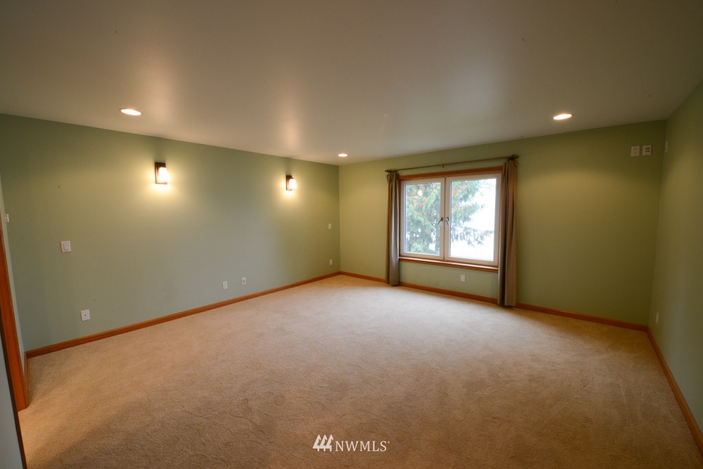 24128 North West View Road Mount Vernon, WA 98274 - Photo 14 of 25 Gallery Image 14